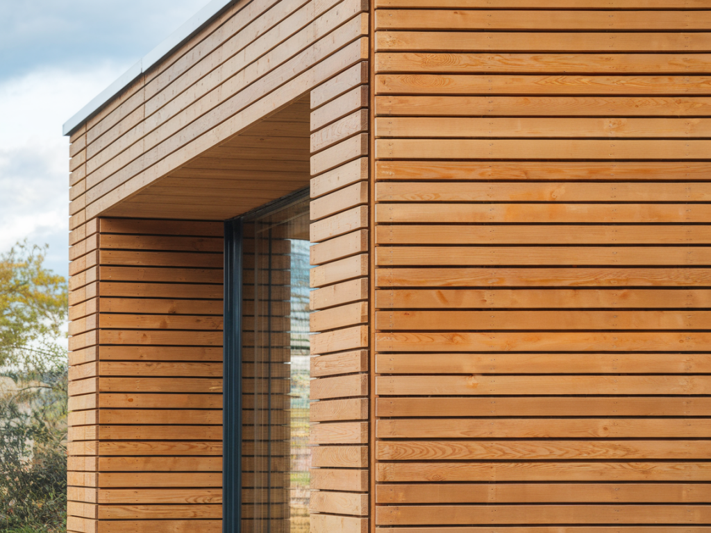 Épaisseur idéale pour un bardage bois en façade: thickness by façade typ